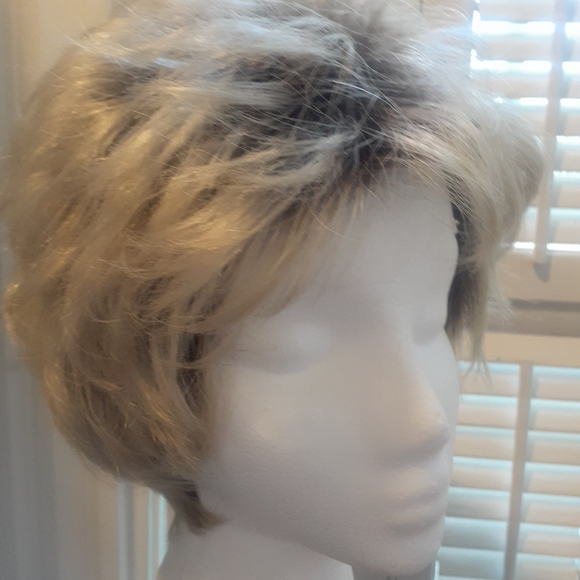 Noriko Wig - Picture 2 of 4